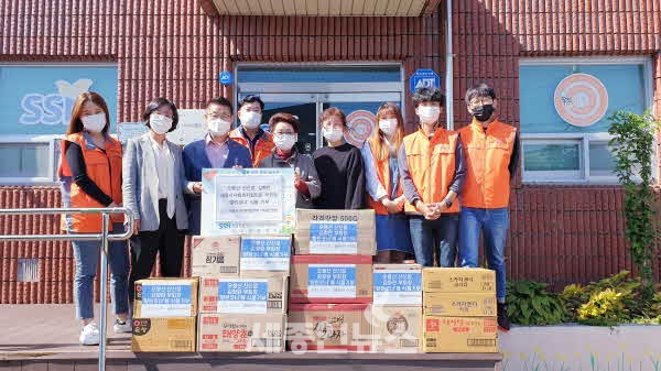 김향란 산신암 주지, 사회복지협의회 기부식품 전달